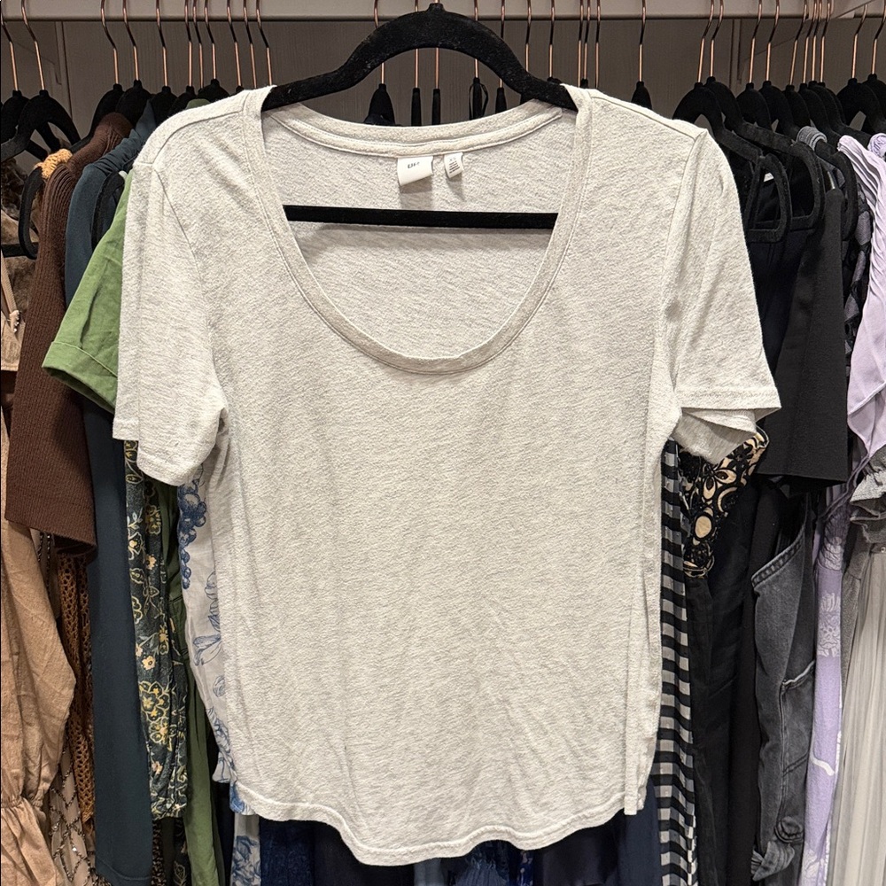 bp Light Gray Scoop Neck Short Sleeve Tee